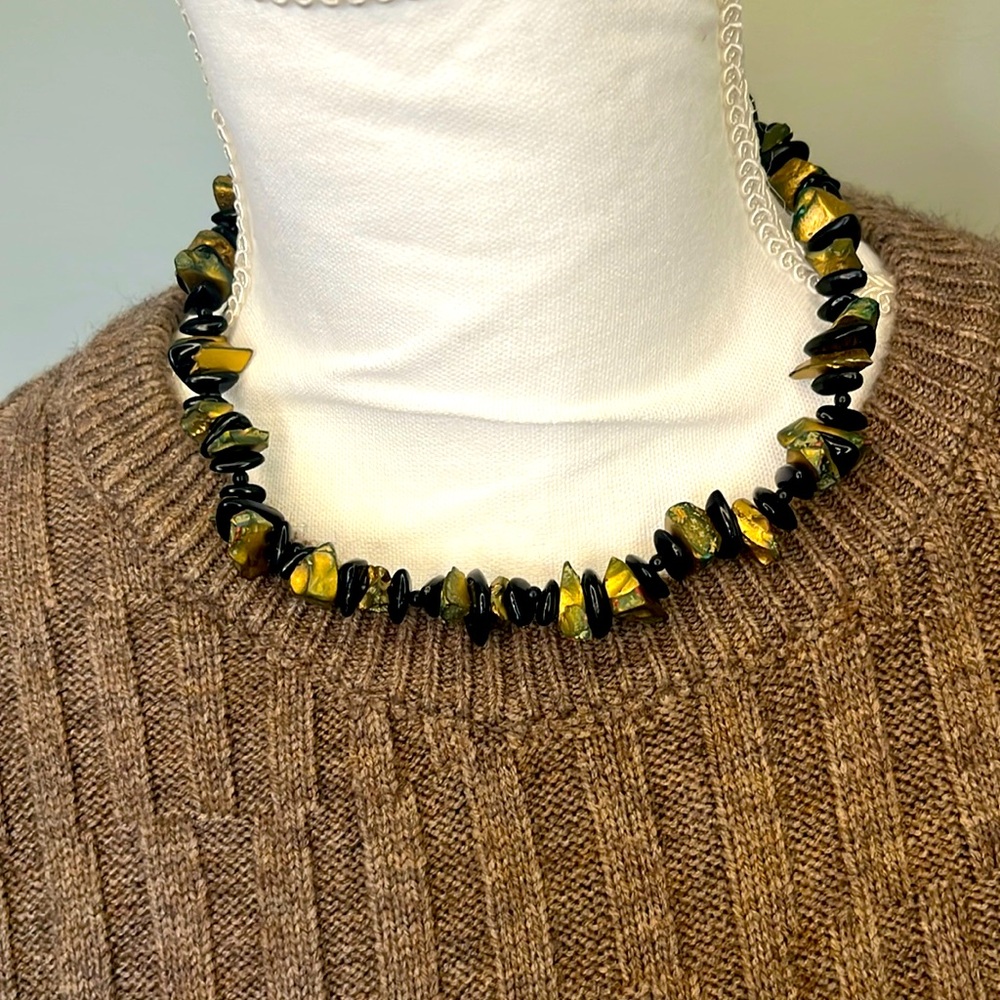 Chunky Black and Gold Nugget Bead Necklace (Screw Closure)